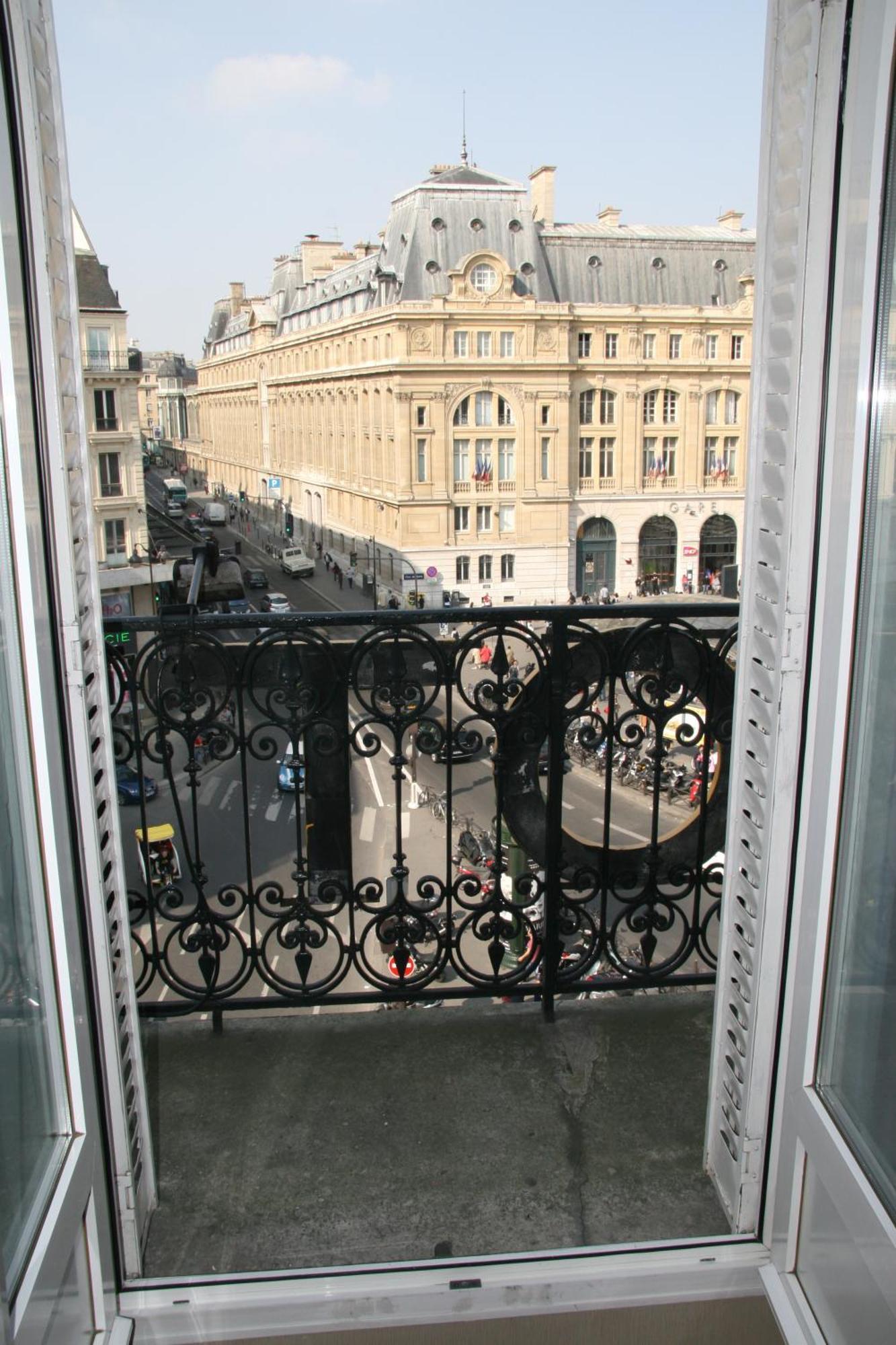 Hotel Bellevue Saint-Lazare Paris Exteriör bild